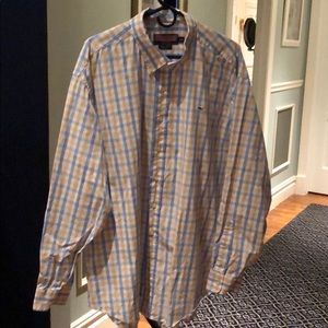 Vineyard Vines Casual button down